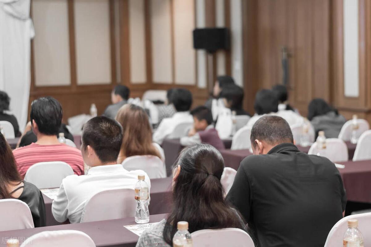 (51媒体)新闻记者邀请的主要流程